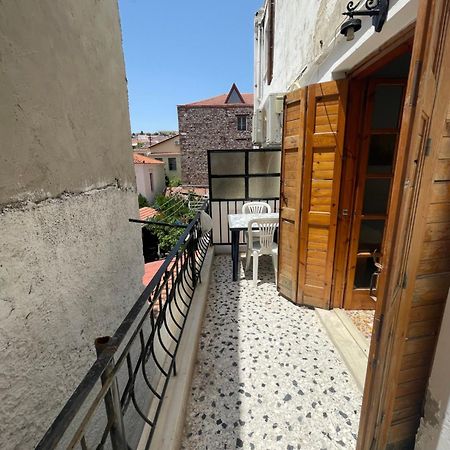 The Beehive 2 Apartment Mytilene Exterior photo